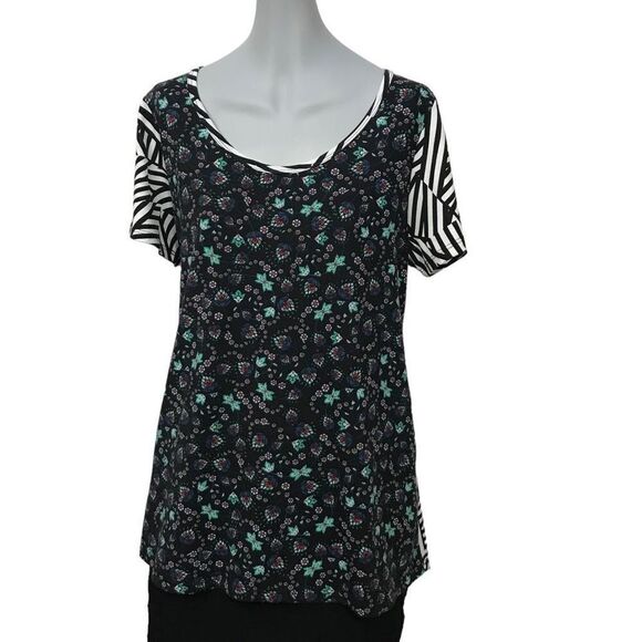 Lularoe Classic T Floral Geometric Mixed Print Tee Shirt size medium - Picture 1 of 13